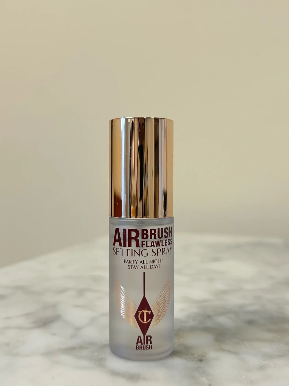 Charlotte Tilbury • Airbrush Flawless Setting Spray (Travel Size)